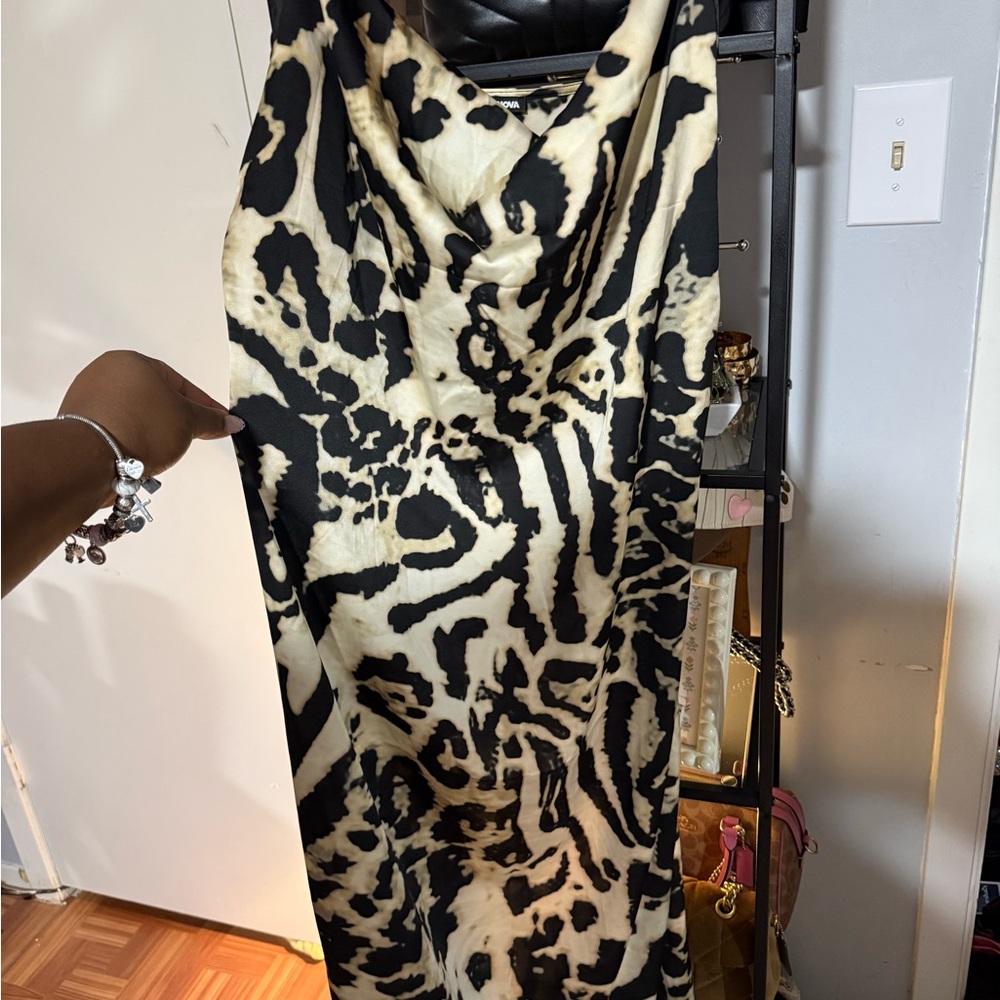 Fashion Nova Black & Cream Animal-Print Midi Dress